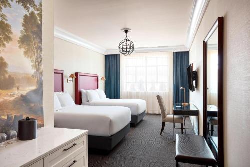 Guest room, 2 Queen, Sofa bed, Low floor