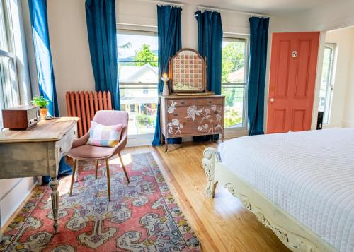 Standard King Room