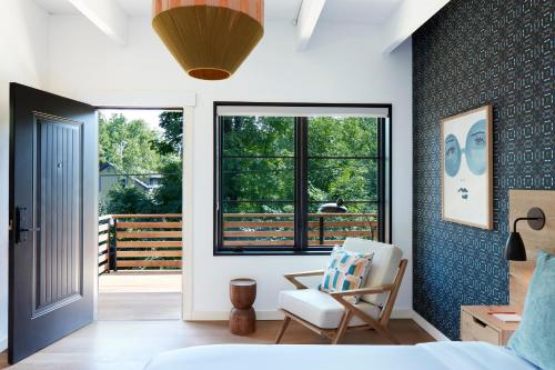 Queen Room with Balcony