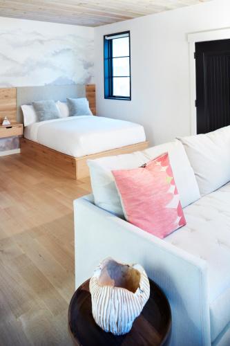 Quadruple room with balcony