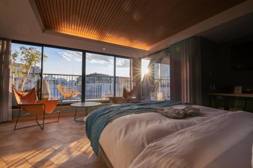 King Room with Terrace