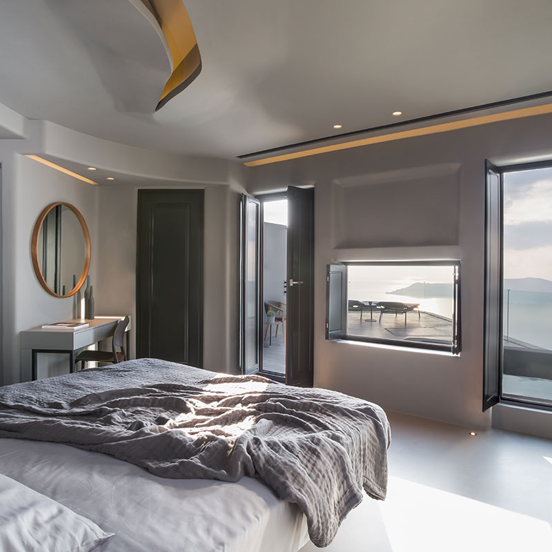 SIGNATURE SUITE WITH HEATED PLUNGE POOL
