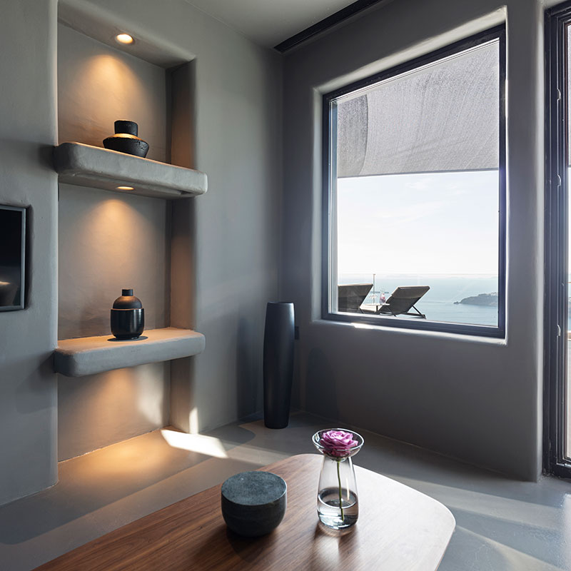 SIGNATURE SUITE WITH HEATED PLUNGE POOL