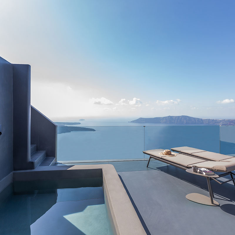 SUPERIOR SUITE WITH HEATED PLUNGE POOL