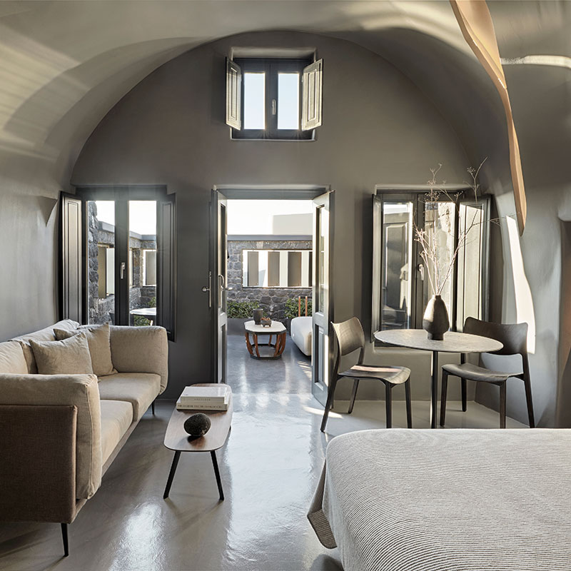 SUPERIOR SUITE WITH HEATED PLUNGE POOL