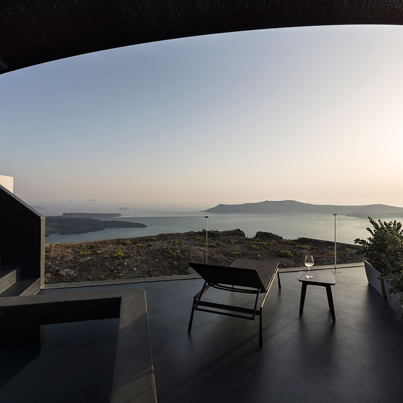 Solar 2 Bedroom Villa w/ Plunge Pools