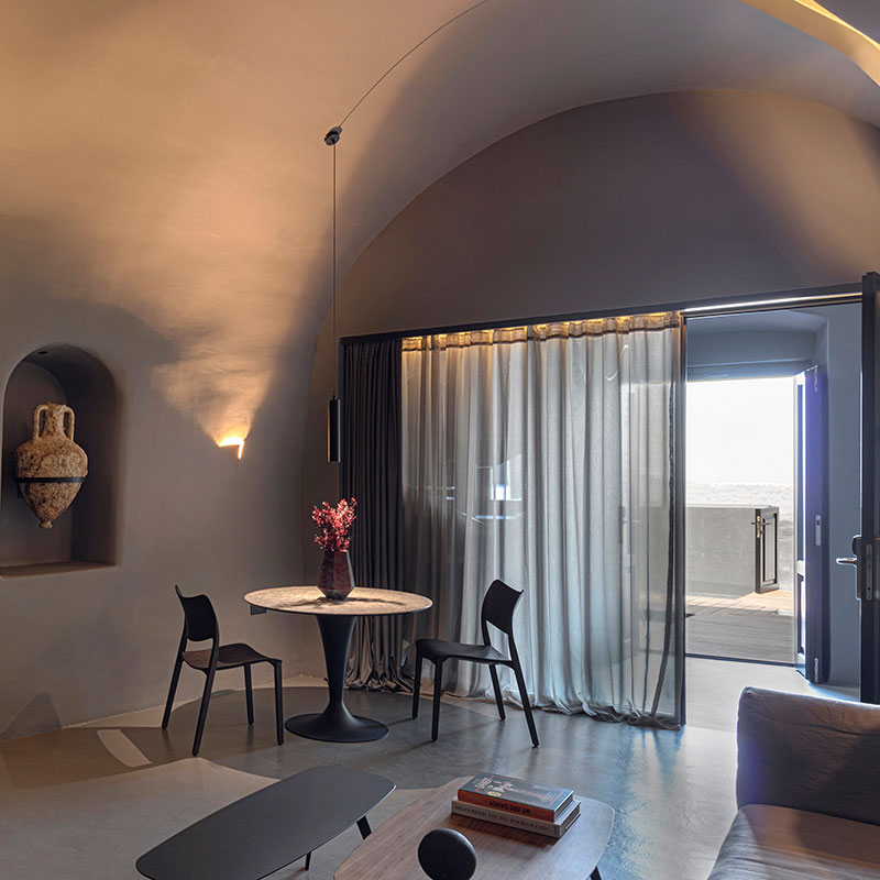 Cave 3 Bedroom Villa Outdoor Tub & Pool