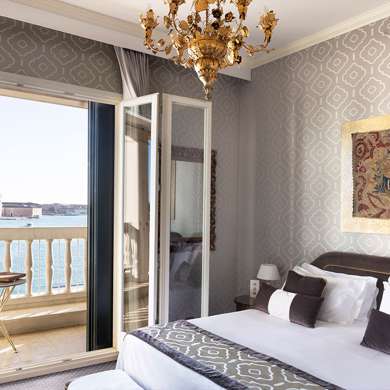 Junior Suite Lagoon view with Terrace