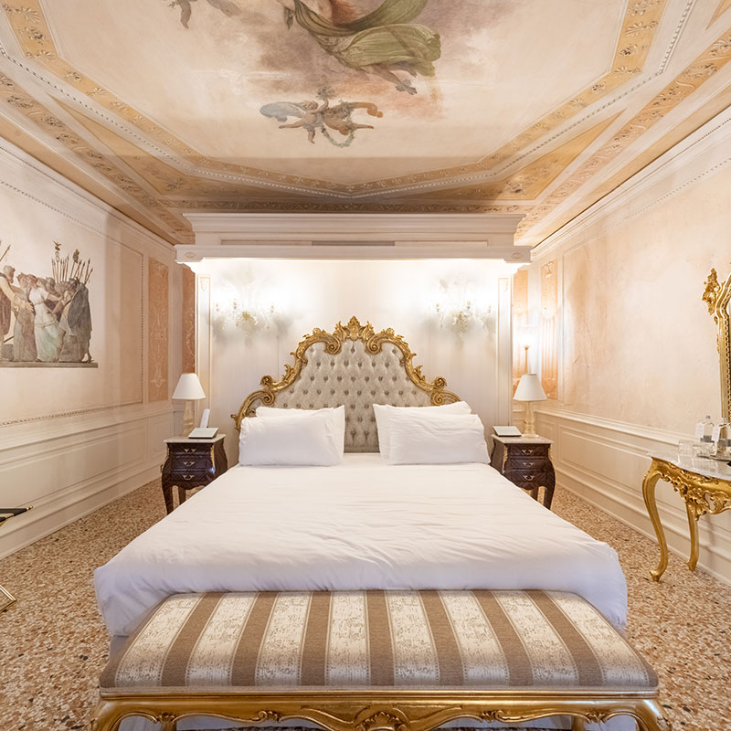 Junior Suite Canal View