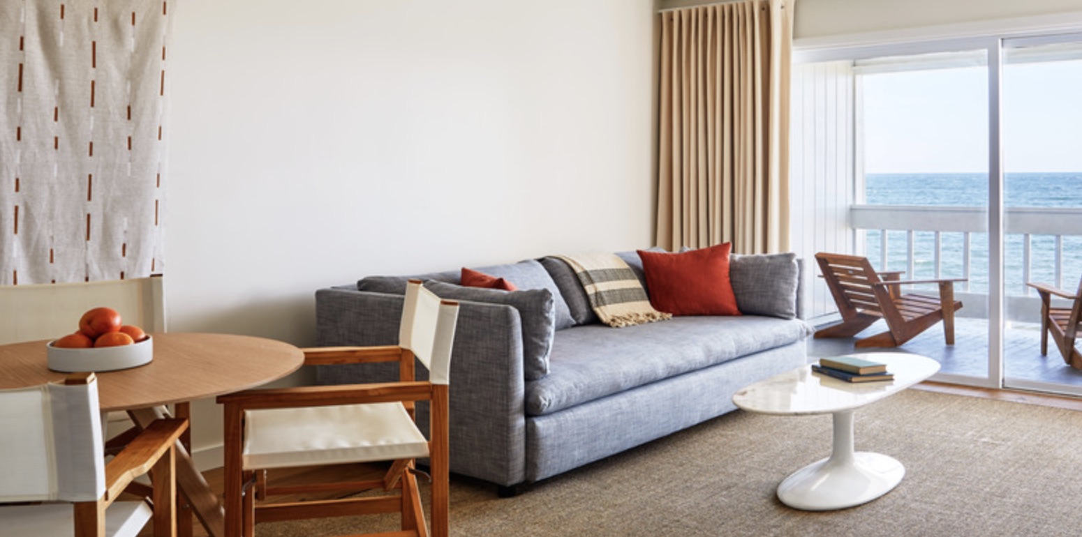 1 Bedroom Luxury Suite with Queen Bed