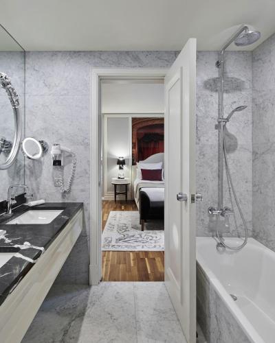 Sezen Aksu Suite
