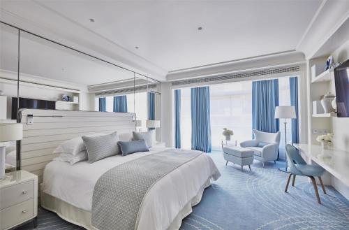 Junior King Suite