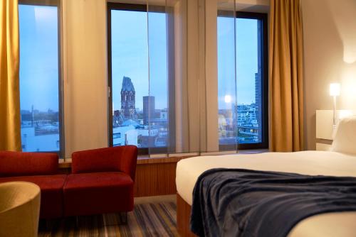 Deluxe Room with Kingsize Bed
