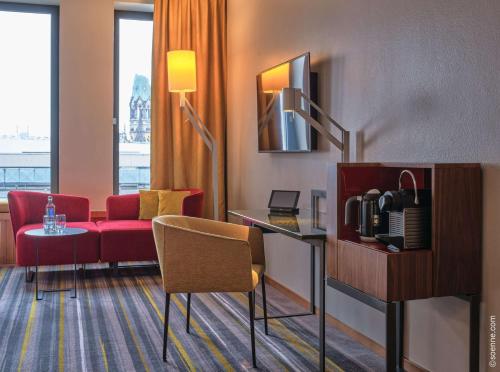 Deluxe Room with Kingsize Bed