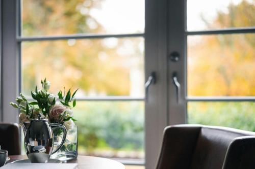 Hunters Yard, Guest room, 2 Double, Garden view