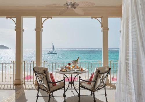 One-Bedroom Penthouse with Ocean View