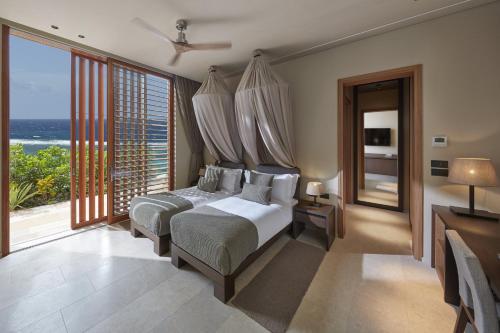 Three Bedroom Patio Villa with Studio