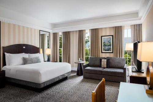 Premier King (Main Resort) 