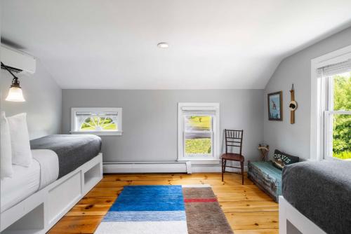 5 Bedroom Meadow House