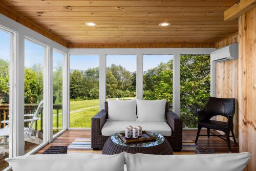 5 Bedroom Meadow House