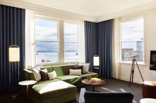 One-Bedroom Suite with Sound View