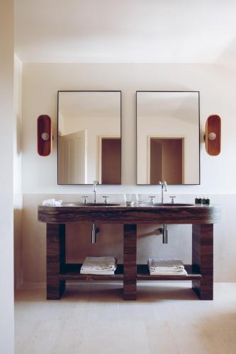 Deluxe Ventoux Room