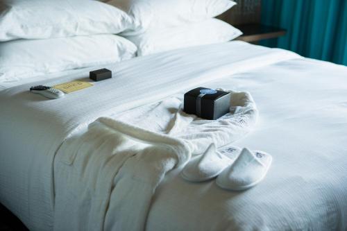 Double Room with Two Double Beds and Roll-In Shower - Disability Access