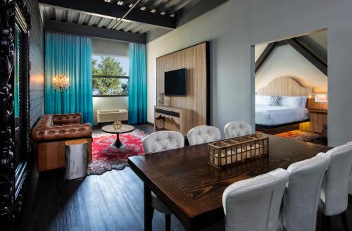 King Suite