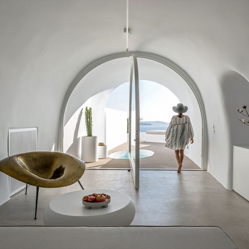 Iconic Suite with Private Outdoor Plunge