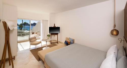 Extra ME+ Junior Suite with Terrace