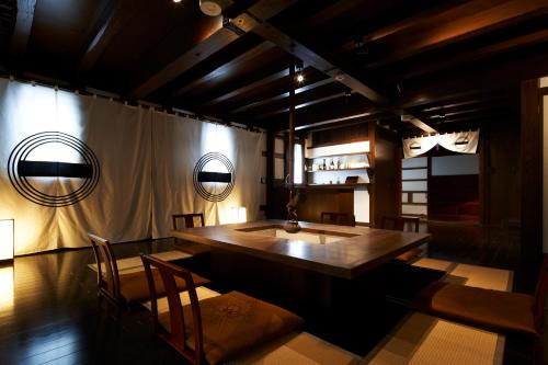 Japanese-Style Room - Bushigura