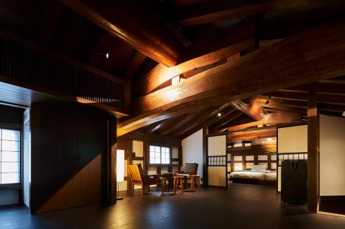 Japanese-Style Room - Bushigura