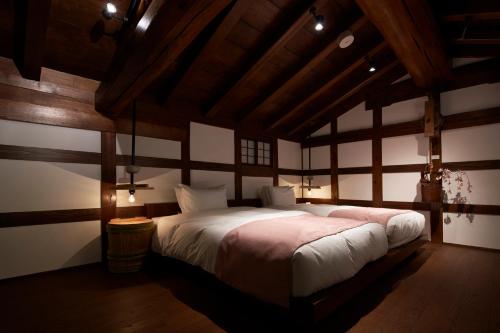 Japanese-Style Room - Gakkogura