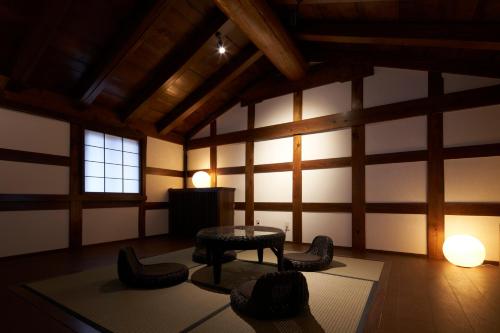Japanese-Style Room - Gakkogura