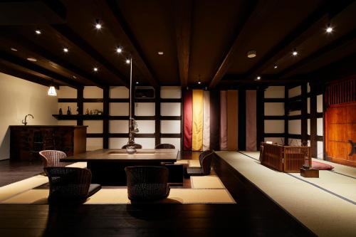 Japanese-Style Room - Tanmonogura