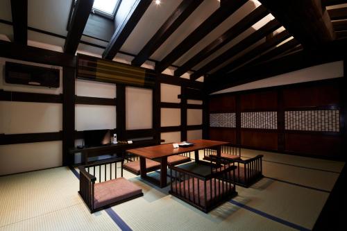 Japanese-Style Room - Tanmonogura