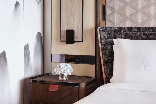 Newly Renovated Deluxe Harbour View Double