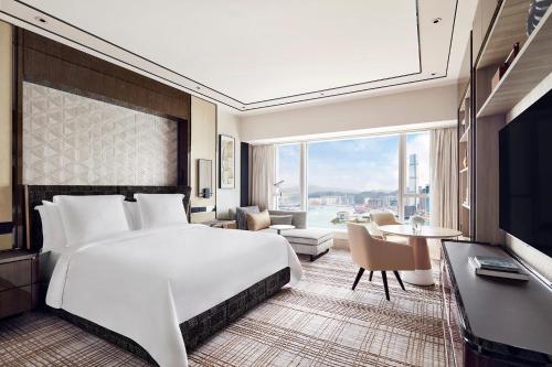 Newly Renovated Deluxe Harbour View Double
