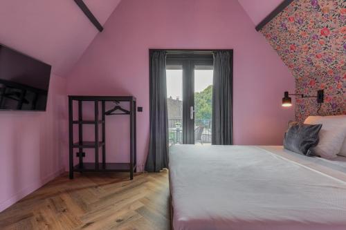 The Violet Apartment with terrace