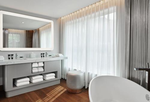 Wow Suite 1 King