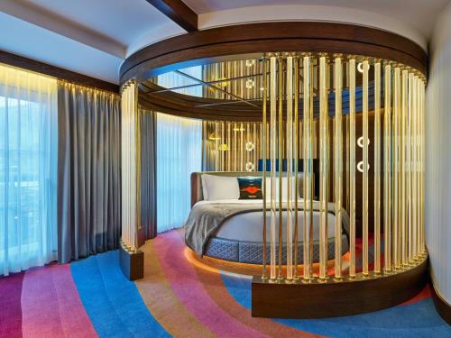Extreme Wow Presidential Suite 1 King