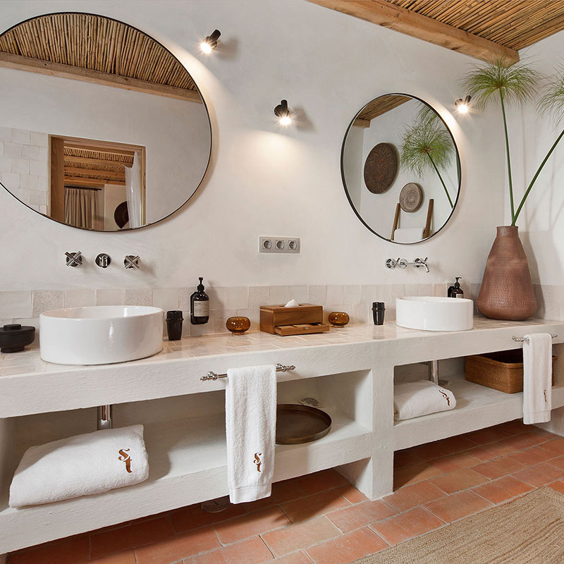 Deluxe Double Room with Bath