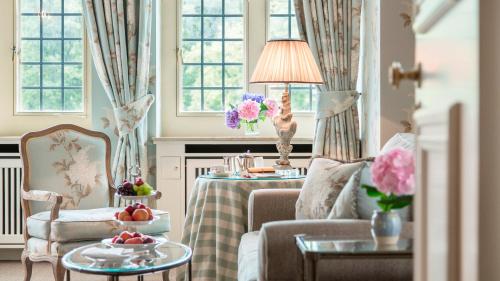 Castle Park View Room