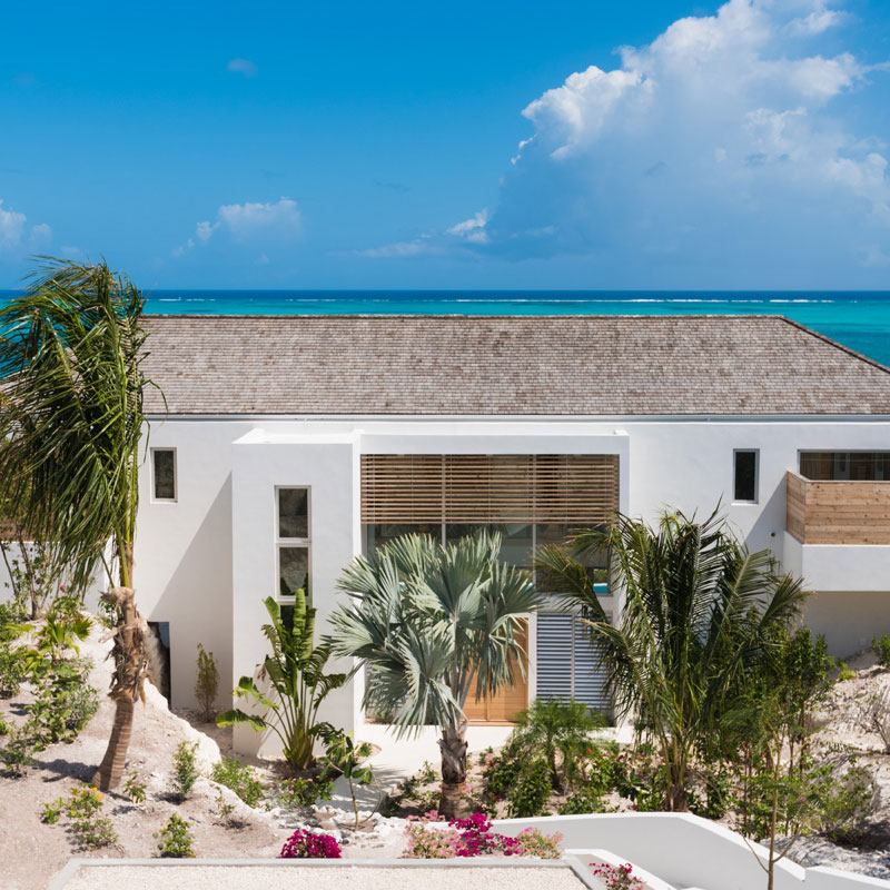 North Shore 4 Bedroom Beachfront Villa 