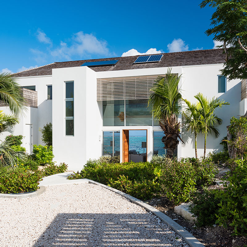 North Shore 5 Bedroom Beachfront Villa 