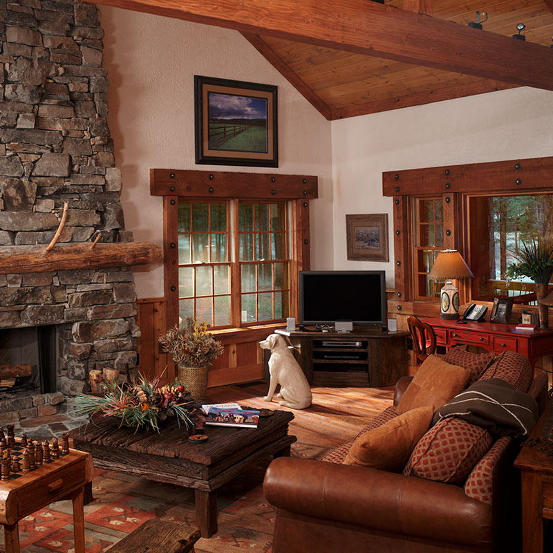 BIG TIMBER HOME- Three Bedroom