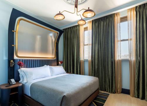 King Room - Mobility Accessible 