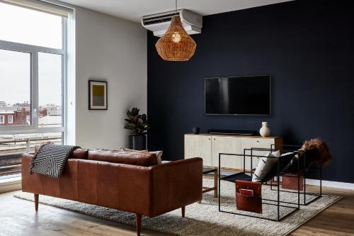 Two-Bedroom Apartment with City View