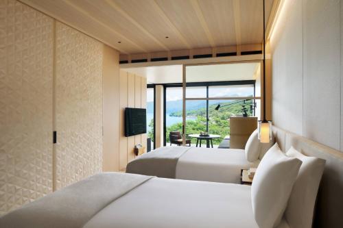 Lake Chuzenji View, Guest room, 2 Double, Balcony