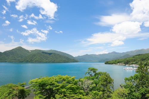 Lake Chuzenji View, Suite, 1 King, Sofa bed, Balcony